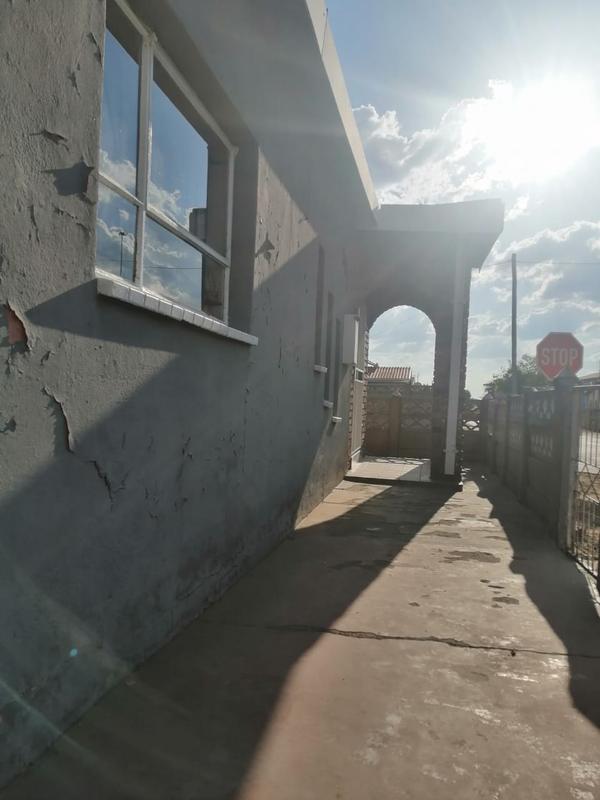 3 Bedroom Property for Sale in Zamdela Free State